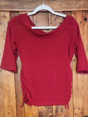 Red Women’s Ruched Side Top